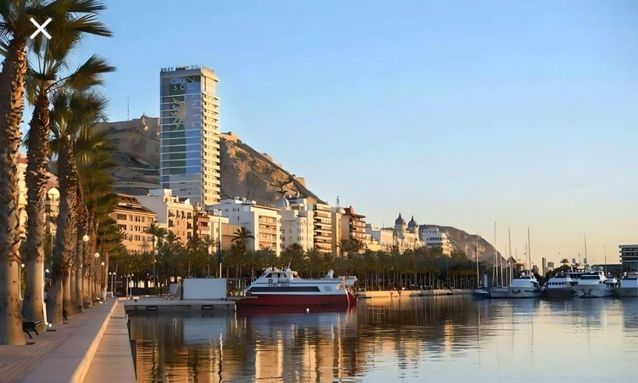 Lux City Loft In Front Of The Port Alicante Exterior photo
