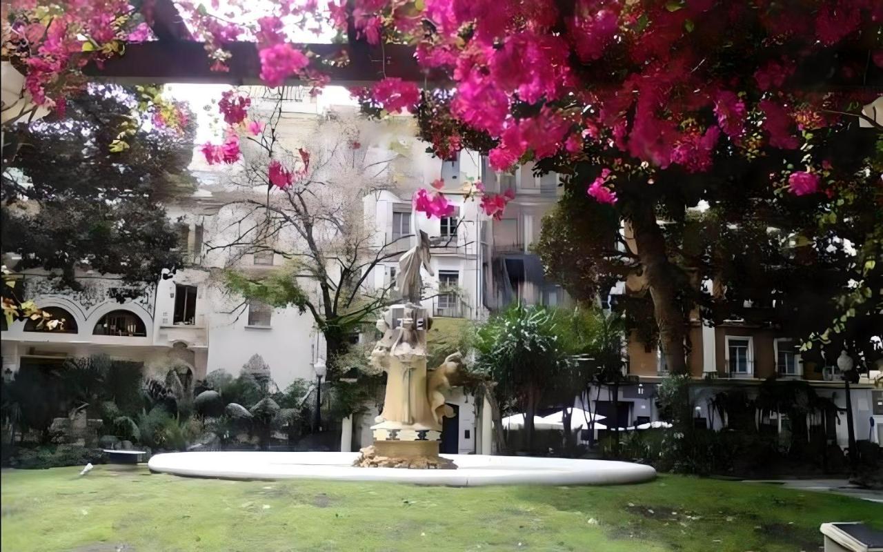 Lux City Loft In Front Of The Port Alicante Exterior photo