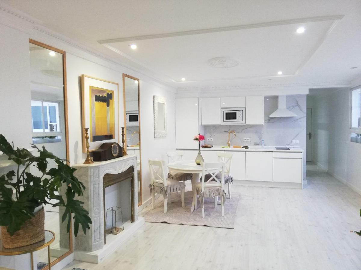 Lux City Loft In Front Of The Port Alicante Exterior photo